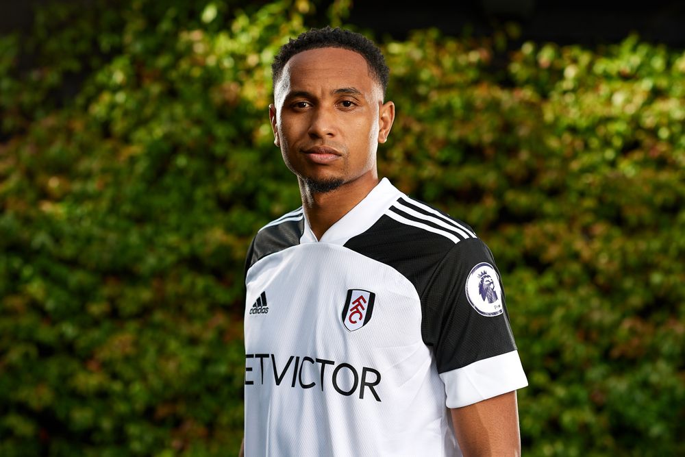 Fulham FC - Kenny Tete Signs